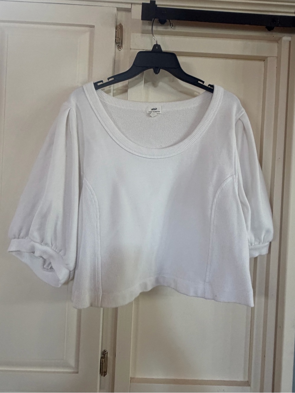 Aerie White Women's Cropped Knit Top - Soft Scoop Neck